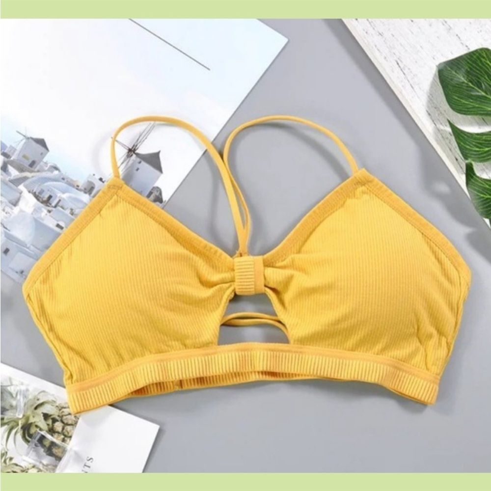 LAST ONE! 𝅺Yellow Seamless Bra Top